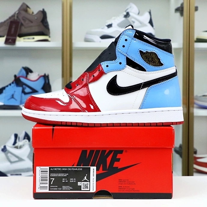 AIR 'FEARLESS' HIGH 1 OG RETRO JORDAN 0820